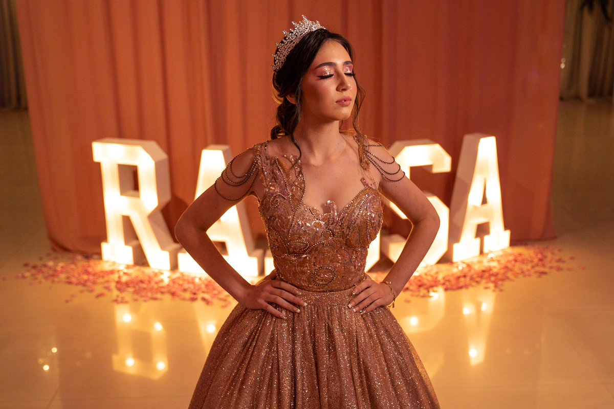 mini ensaio raissa antes de iniciar a festa linda de 15 anos no realiza sonhos em cachoeirinha/rs, festa dos sonhos