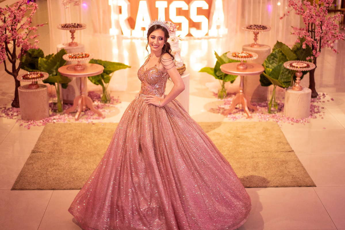 mini ensaio raissa antes de iniciar a festa linda de 15 anos no realiza sonhos em cachoeirinha/rs, festa dos sonhos