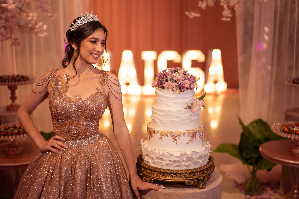 mini ensaio raissa antes de iniciar a festa linda de 15 anos no realiza sonhos em cachoeirinha/rs, festa dos sonhos