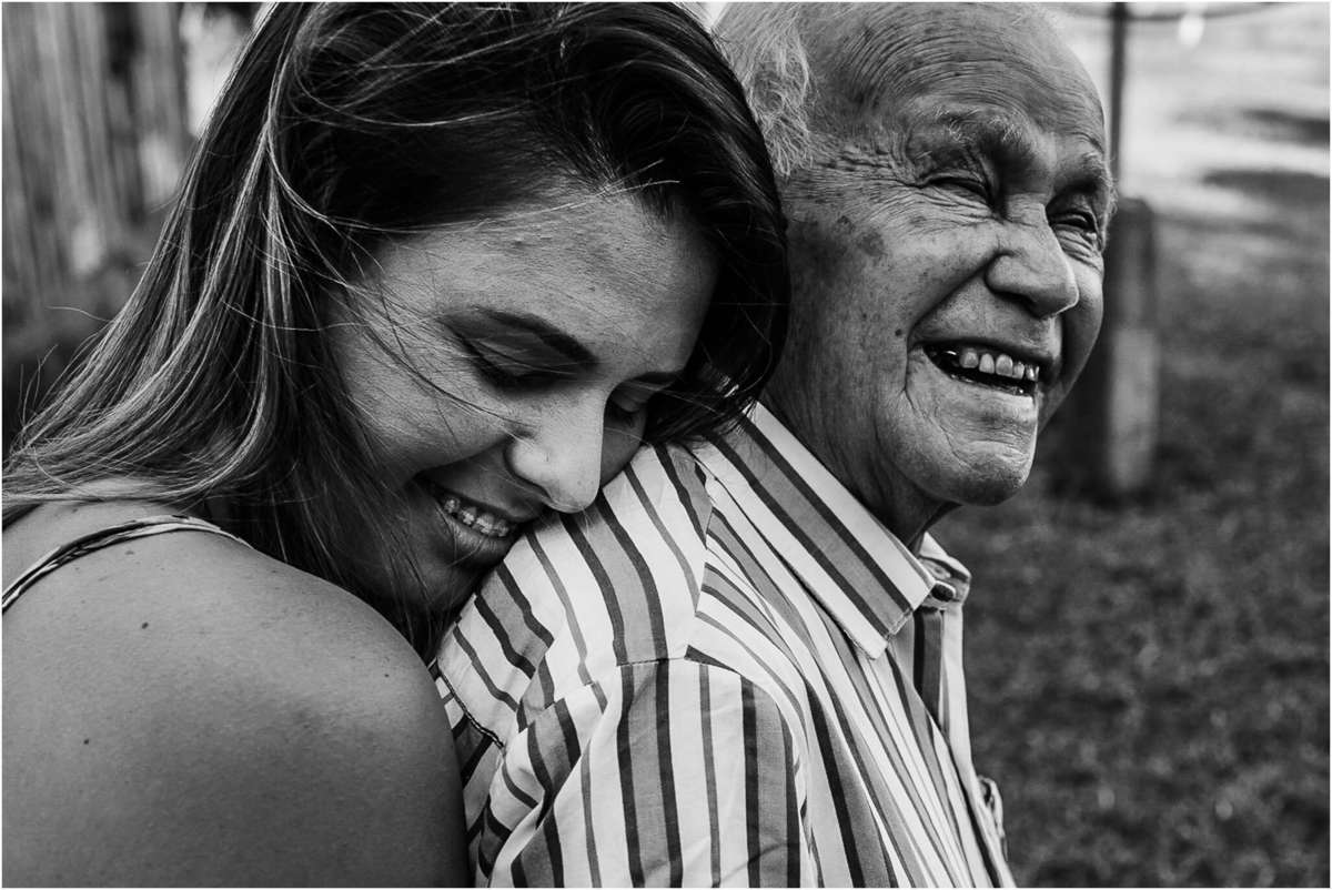 familia, bom retiro do sul, fazenda vilanova, ensaio família, fazenda, ensaio no sítio, ensaio na fazenda, ensaio no campo, ensaio família, fotografia de família, família no campo, quarentena, amor, pai, violão, meu pai meu herói, papai, pai e filha