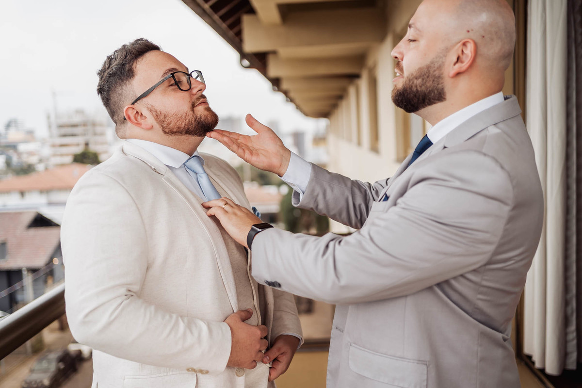 preparativos do noivo, casamento em bento Gonçalves/rs. fotógrafo de casamentos na serra gaucha 