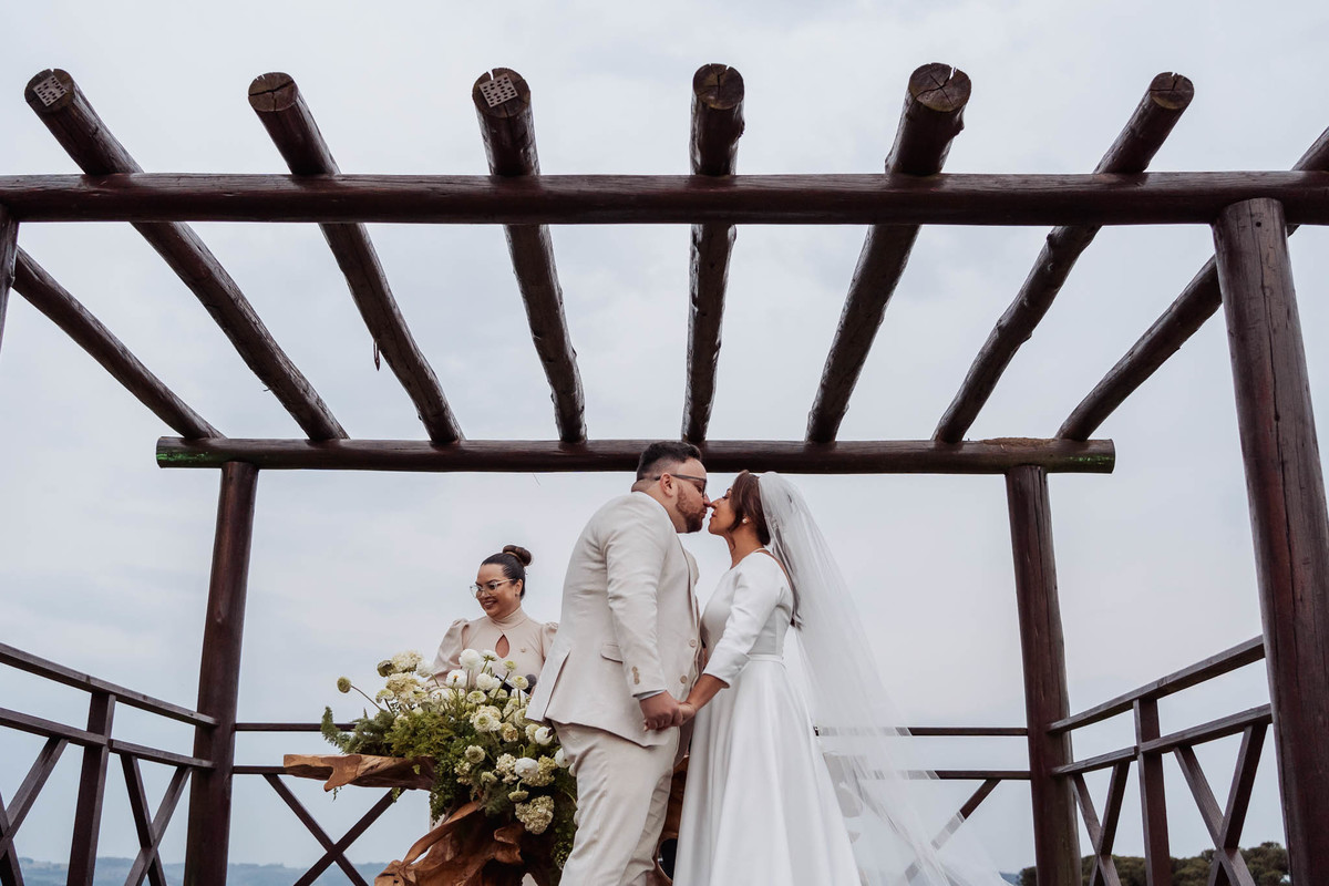 decoração de casamento, Eventos Giuseppe Toniolo, Bento Gonçalves/RS, fotógrafo casamentos na serra gaucha, casamento de luxo, casamento no campo, inspiração de casamento, fotografia espontânea, casamento emocionante, padrinhos, madrinhas, 