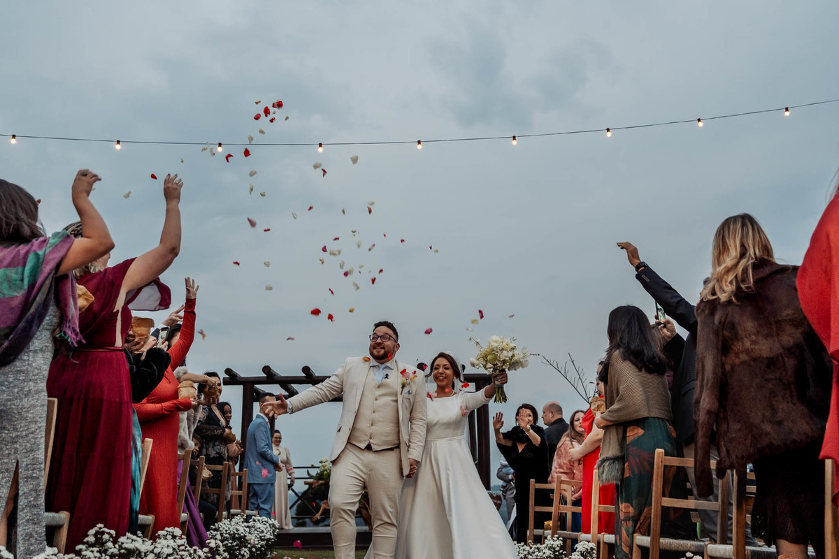 decoração de casamento, Eventos Giuseppe Toniolo, Bento Gonçalves/RS, fotógrafo casamentos na serra gaucha, casamento de luxo, casamento no campo, inspiração de casamento, fotografia espontânea, casamento emocionante, padrinhos, madrinhas, 