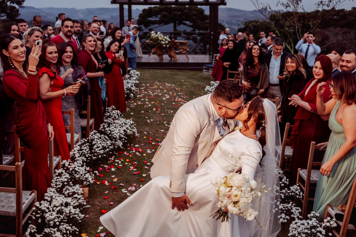 decoração de casamento, Eventos Giuseppe Toniolo, Bento Gonçalves/RS, fotógrafo casamentos na serra gaucha, casamento de luxo, casamento no campo, inspiração de casamento, fotografia espontânea, casamento emocionante, padrinhos, madrinhas, 