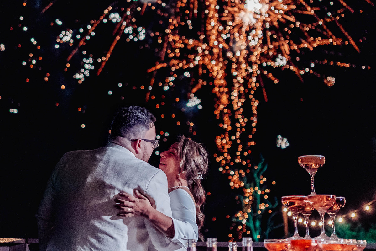 Eventos Giuseppe Toniolo, Bento Gonçalves/RS, fotógrafo casamentos na serra gaucha, casamento de luxo, casamento no campo, inspiração de casamento,  casamento emocionante, padrinhos, madrinhas, festa de casamento, os calamares, balada de casamento 