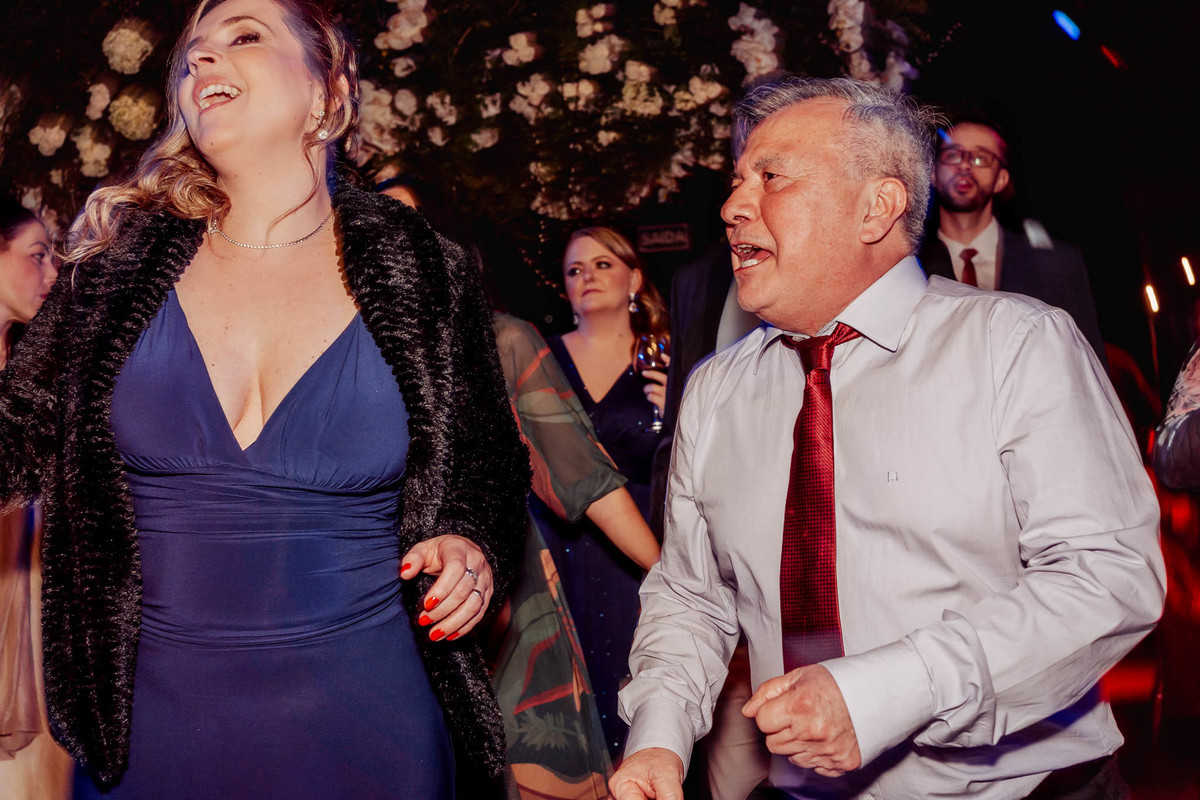 Eventos Giuseppe Toniolo, Bento Gonçalves/RS, fotógrafo casamentos na serra gaucha, casamento de luxo, casamento no campo, inspiração de casamento,  casamento emocionante, padrinhos, madrinhas, festa de casamento, os calamares, balada de casamento 