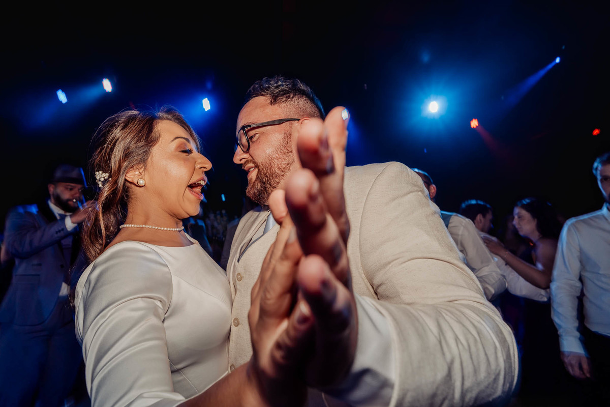 Eventos Giuseppe Toniolo, Bento Gonçalves/RS, fotógrafo casamentos na serra gaucha, casamento de luxo, casamento no campo, inspiração de casamento,  casamento emocionante, padrinhos, madrinhas, festa de casamento, os calamares, balada de casamento 