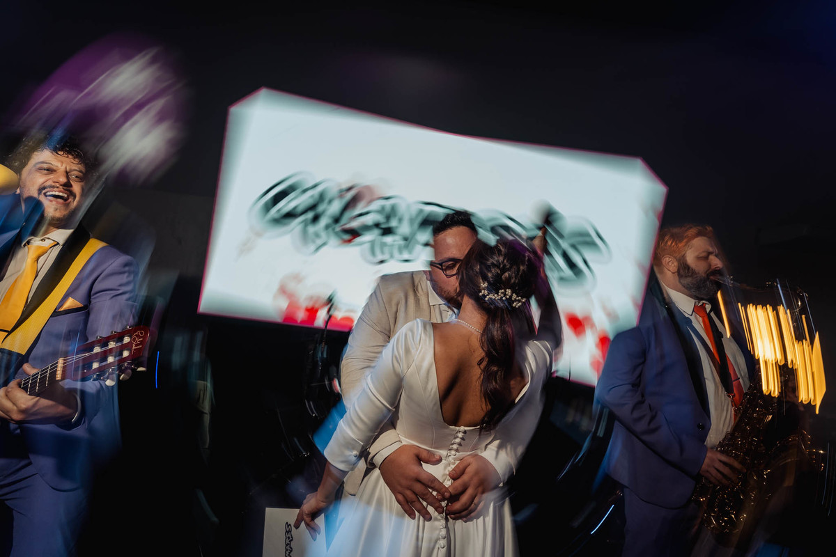 Eventos Giuseppe Toniolo, Bento Gonçalves/RS, fotógrafo casamentos na serra gaucha, casamento de luxo, casamento no campo, inspiração de casamento,  casamento emocionante, padrinhos, madrinhas, festa de casamento, os calamares, balada de casamento 