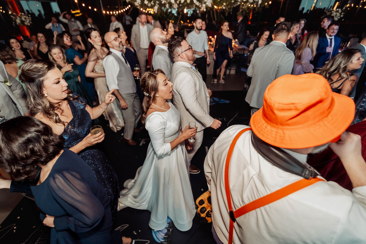 Eventos Giuseppe Toniolo, Bento Gonçalves/RS, fotógrafo casamentos na serra gaucha, casamento de luxo, casamento no campo, inspiração de casamento,  casamento emocionante, padrinhos, madrinhas, festa de casamento, os calamares, balada de casamento 