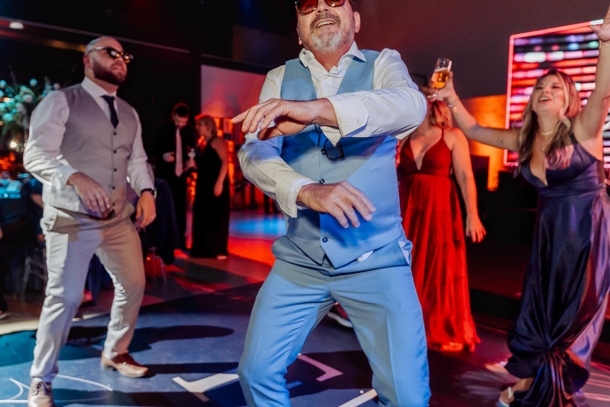 Eventos Giuseppe Toniolo, Bento Gonçalves/RS, fotógrafo casamentos na serra gaucha, casamento de luxo, casamento no campo, inspiração de casamento,  casamento emocionante, padrinhos, madrinhas, festa de casamento, os calamares, balada de casamento 