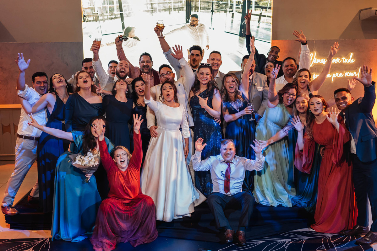 Eventos Giuseppe Toniolo, Bento Gonçalves/RS, fotógrafo casamentos na serra gaucha, casamento de luxo, casamento no campo, inspiração de casamento,  casamento emocionante, padrinhos, madrinhas, festa de casamento, os calamares, balada de casamento 