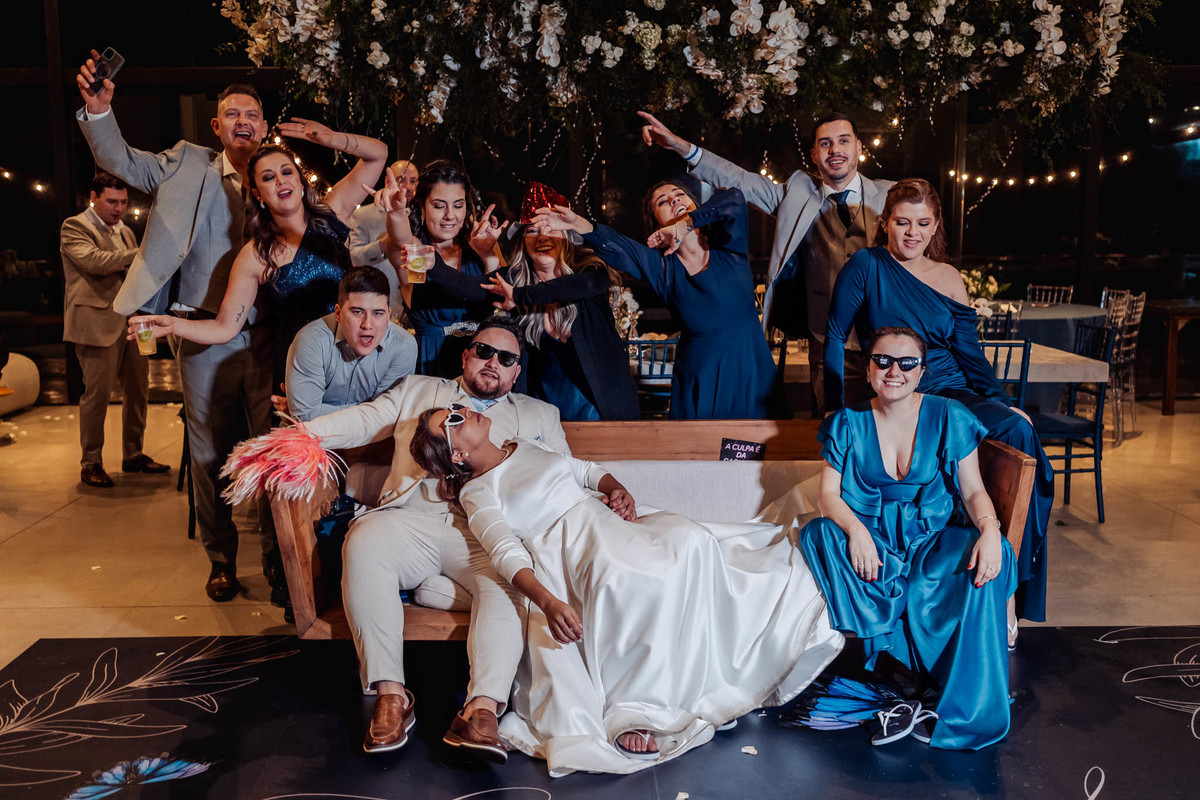 Eventos Giuseppe Toniolo, Bento Gonçalves/RS, fotógrafo casamentos na serra gaucha, casamento de luxo, casamento no campo, inspiração de casamento,  casamento emocionante, padrinhos, madrinhas, festa de casamento, os calamares, balada de casamento 