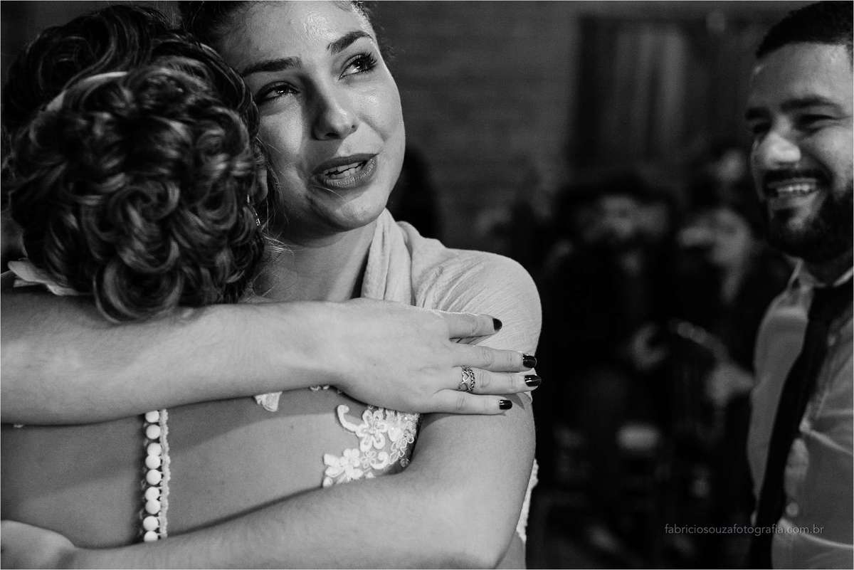 emoção toma conta dos convidados nos cumprimentos, por fabricio souza, fabricio sousa, fabricio souza fotografia, fabricio souza casamentos, fabricio souza fotografo de casamento