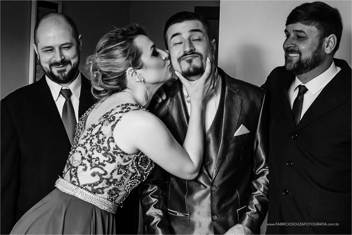 e a presença dos irmãos é muito importante no casamento, principalmente pelo carinho recebido, por fabricio souza