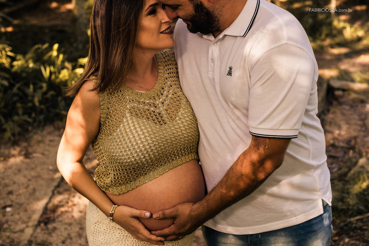ensaio de gestante também é um ensaio romântico, claudia e sid em um momento de muito amor a espera de valentin