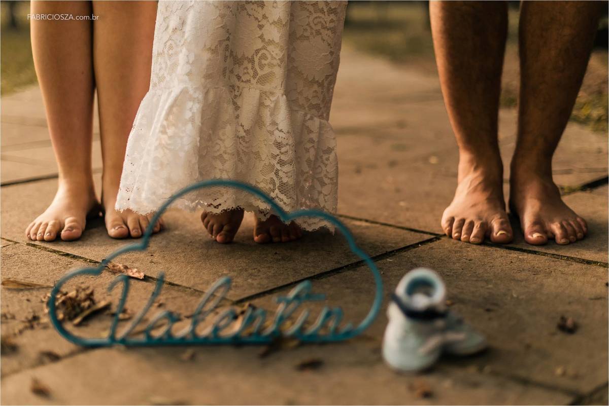 por enquanto só o sapatinho do valentin em breve estes pézinhos estarão posando juntos para a fotografia