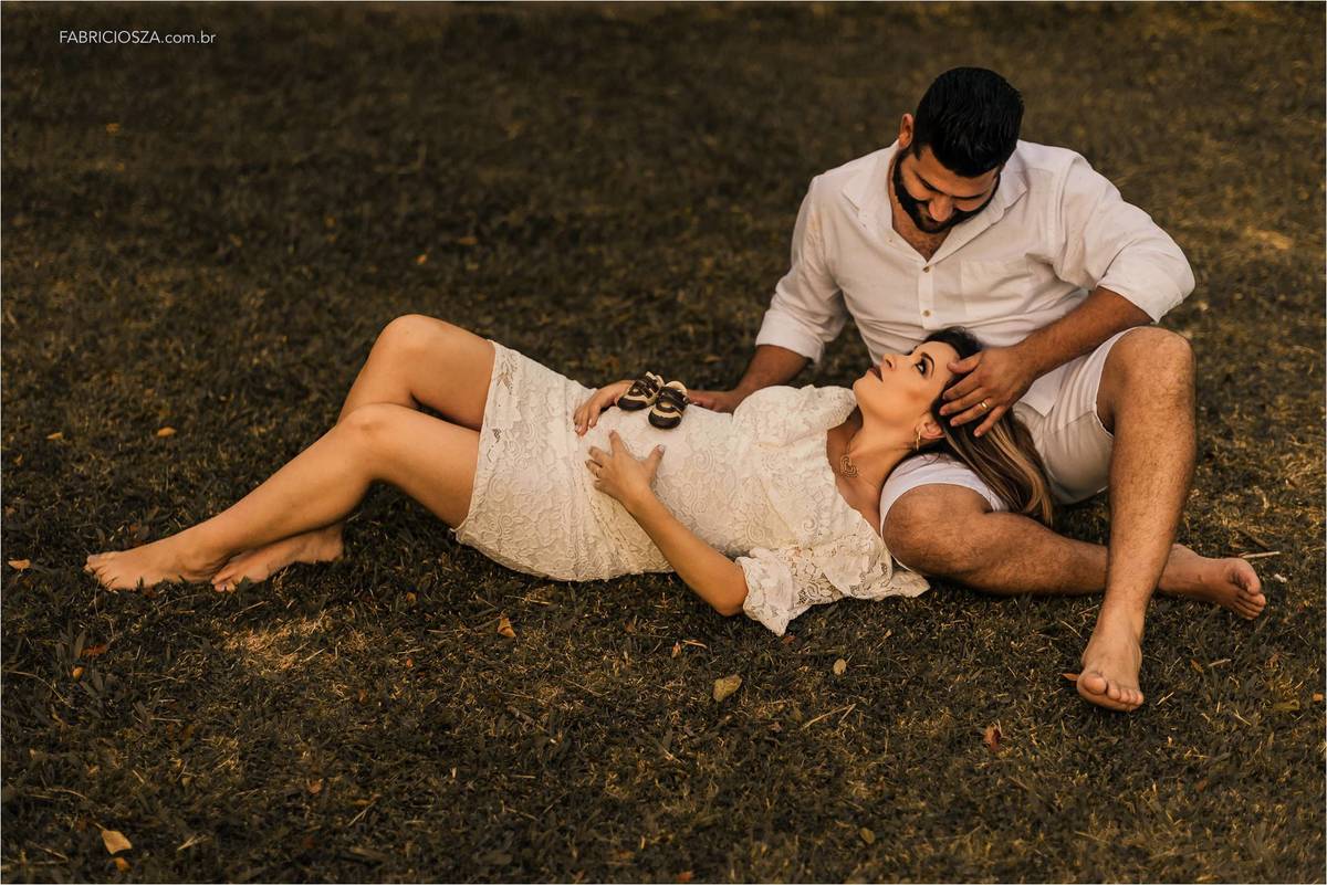 pais gravidos a espera do valentin, ensaio de gestante no parque engenheiro gabriel kinijinik, por fabricio souza