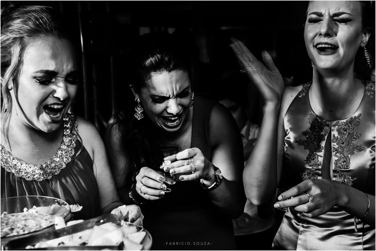 cerimonia de casamento, momento da noiva chegar, dia do sim, vou me casar, noiva aguardando, pai da noiva, casamento lindo, casamento emocionante, quero casar, vai ter casamento sim, organização de casamentos, casamento na igreja, deus abençoa o casamento