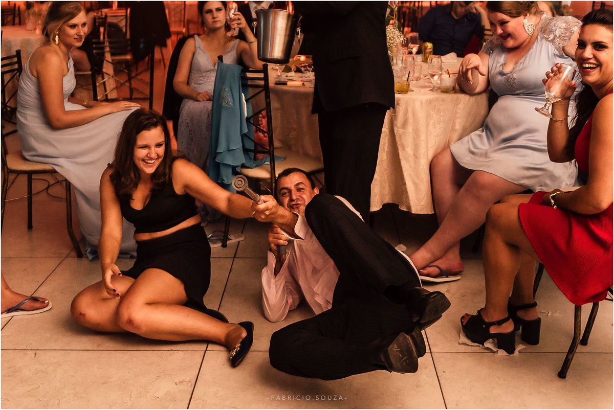 cerimonia de casamento, momento da noiva chegar, dia do sim, vou me casar, noiva aguardando, pai da noiva, casamento lindo, casamento emocionante, quero casar, vai ter casamento sim, organização de casamentos, casamento na igreja, deus abençoa o casamento