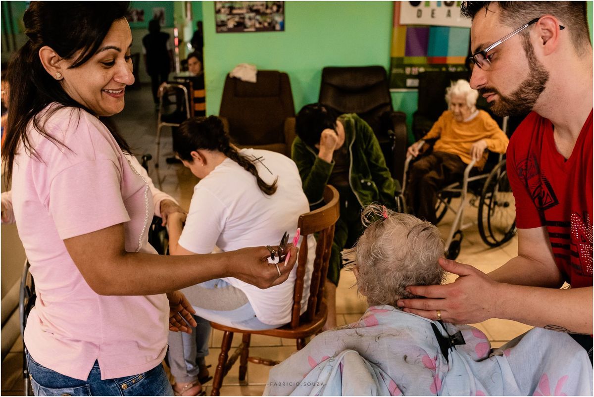 documental, acao por amor, asilo gravatai, Asilo N. Sra. Medianeira, fabricio souza documental, velhinhos, boa açao, se doar, ajudar o próximo, se importar, ame, amor, dedicacao, envolva-se com uma causa, fotografia documentla de pessoas, familas, amigos