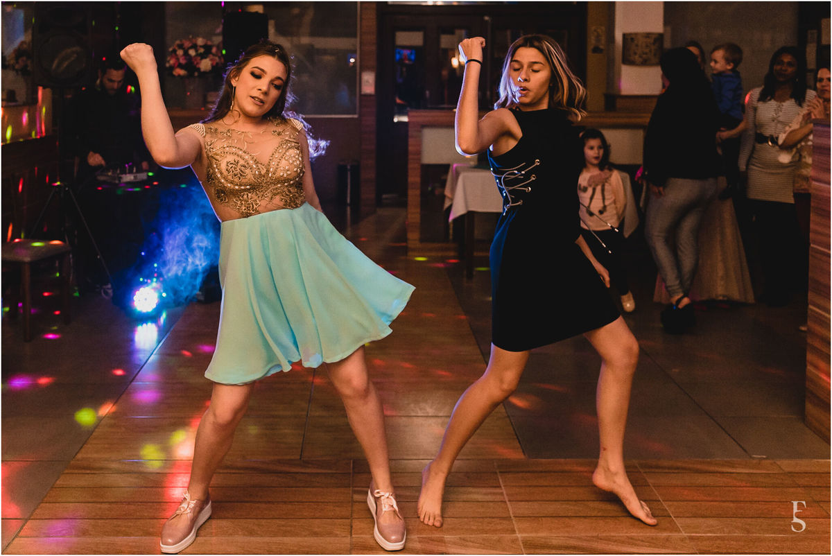 festa de 18 anos, aniversario cachoeirinha, fotografo porto alegre, fotografo cachoeirinha, fotografo gravatai, aniversario emocionante, fabricio souza, melhor fotografo, fotografo bom, fotografo de confiança, fotos diferentes, festa animada, brinde