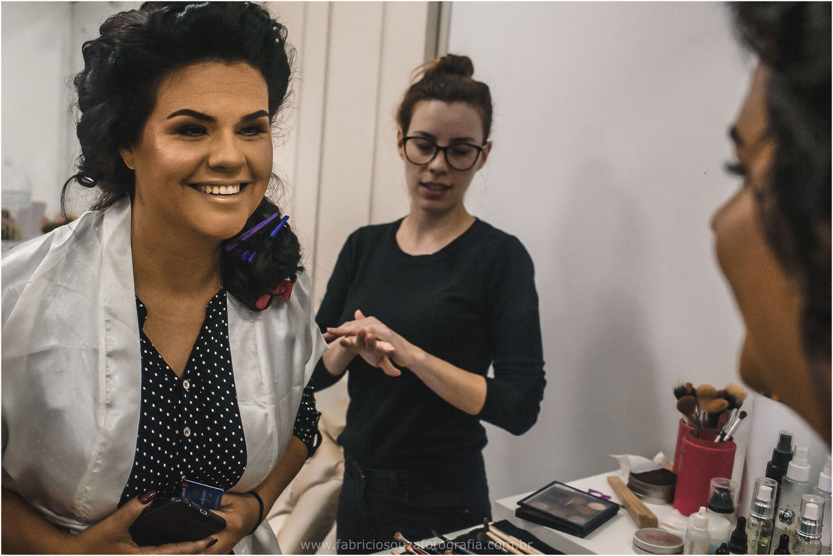 making-of da noiva, fotografia de noiva, dia da noiva, dia emocionante, o grande dia, vou me casar, fotografo de casaemntos cachoeirinha, madrinhas, estética alle, noiva linda, noiva negra, casamento do ano, casamento especial, meu grande dia, dia do sim