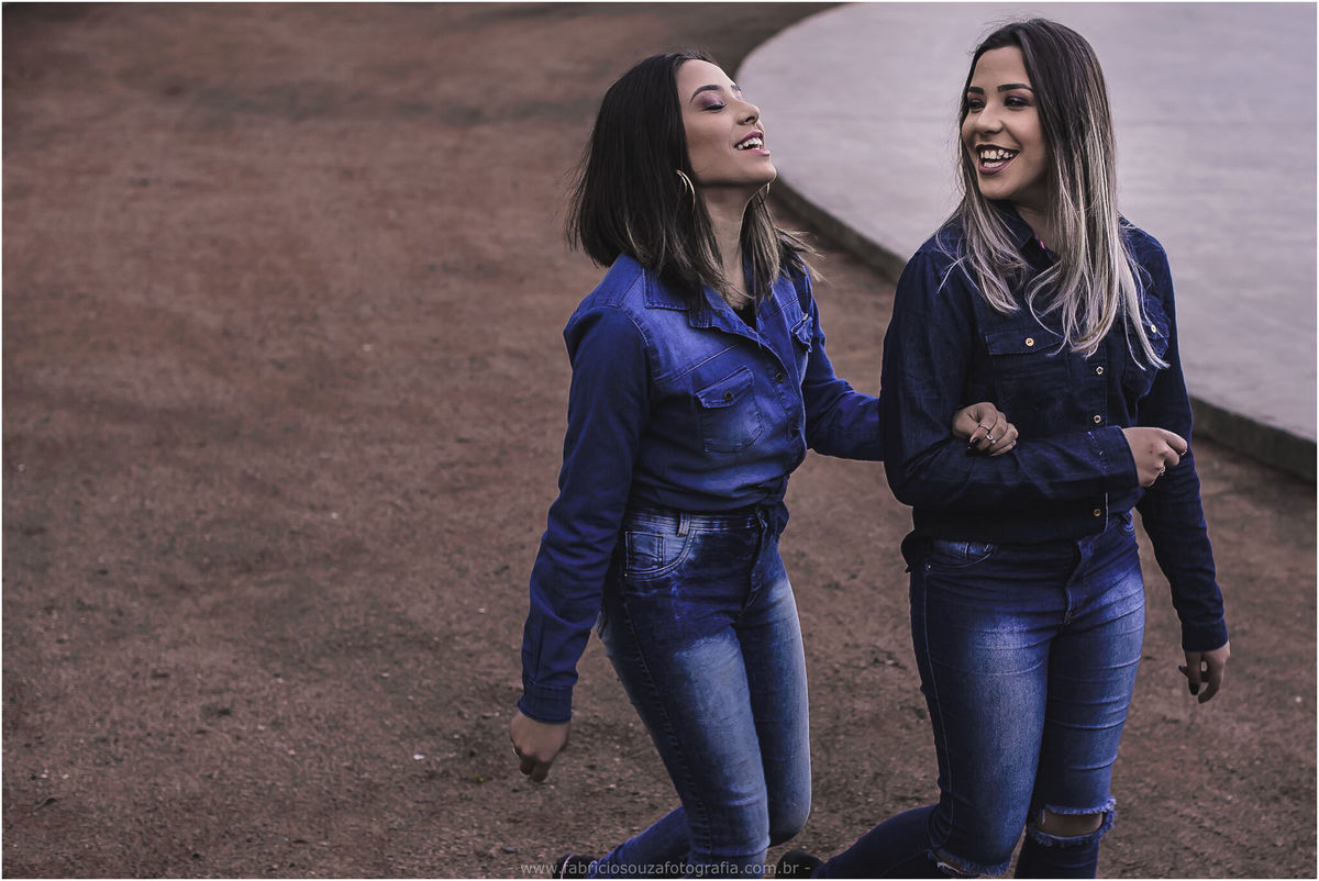 ensaio debutante, gemeas, canoas, capao do corvo, parque getulio vargas, park shopping, fabricio souza fotografia, fotografo porto alegre, fotografo cachoeirinha, meninas, 15 anos, meu book, book debut, inspiração, bruna e duda, gemeas debutantes