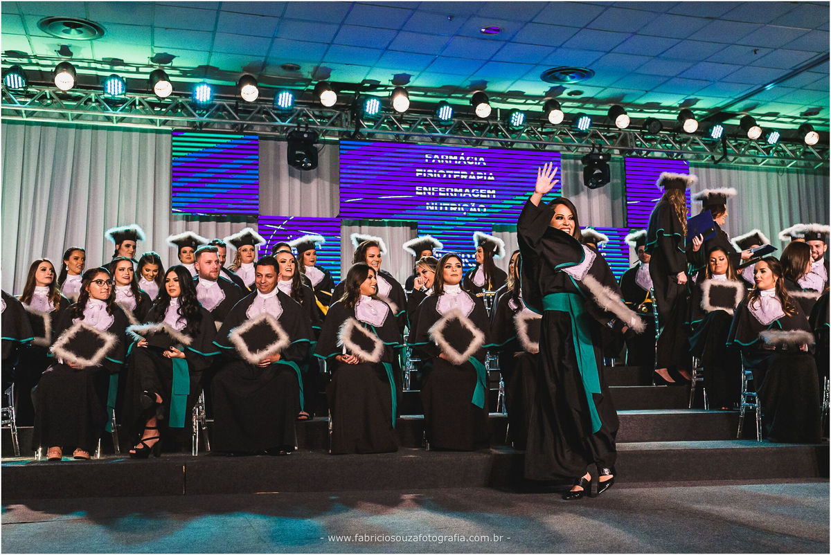 formatura, pucrs, andrieli, fabricio souza fotografia, formandos, fisioterapia, melhor fotográfo, porto alegre, fotos de toga, ensaio toga, prova de toga, vou me formar, fotografo de formaturas, fotografo porto alegre, fotografo de pessoas