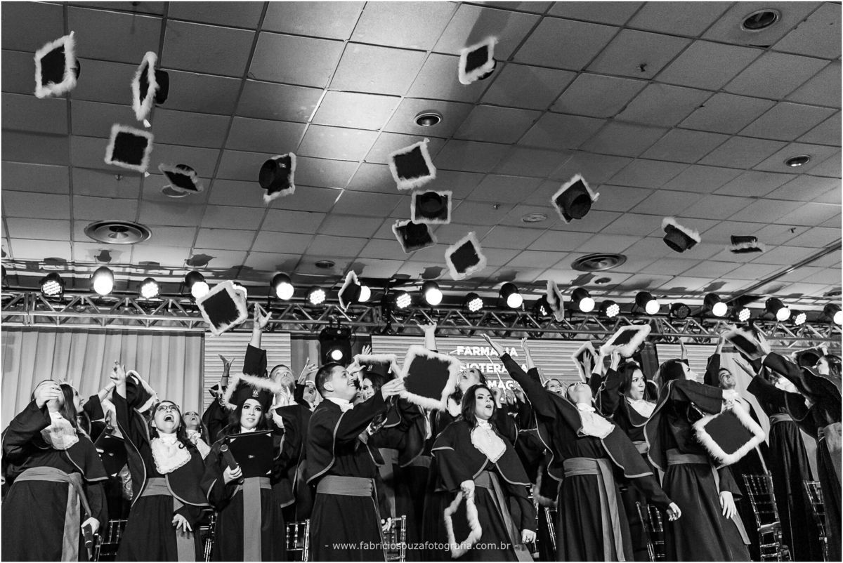 formatura, pucrs, andrieli, fabricio souza fotografia, formandos, fisioterapia, melhor fotográfo, porto alegre, fotos de toga, ensaio toga, prova de toga, vou me formar, fotografo de formaturas, fotografo porto alegre, fotografo de pessoas