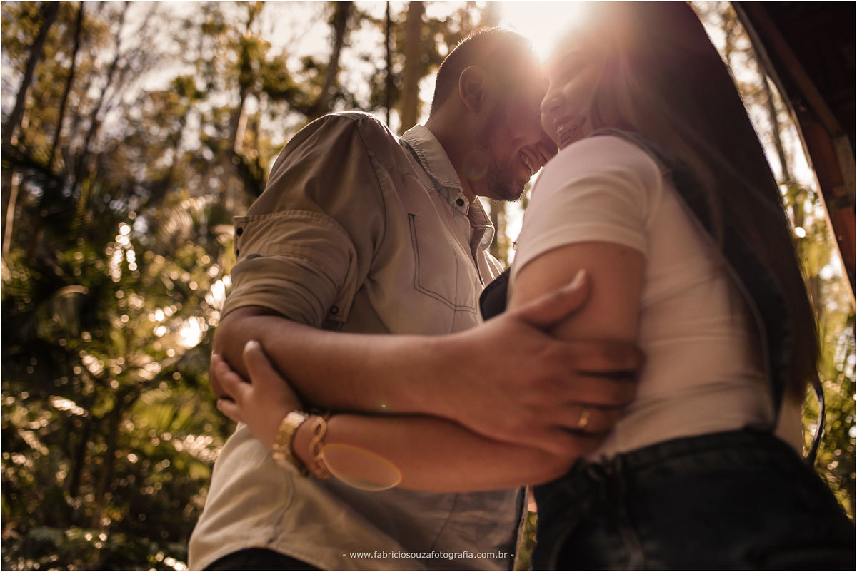 ensaio pré-casamento laura e lucas, novos cabrais, RS, parque witeck, pre-wedding, casal lindo, ensaio no campo, vou casar, fabricio souza, fotografo porto alegre, fotógrafo de casamentos, casal felize, noiva, noivos, historia de amor, dia perfeito, 