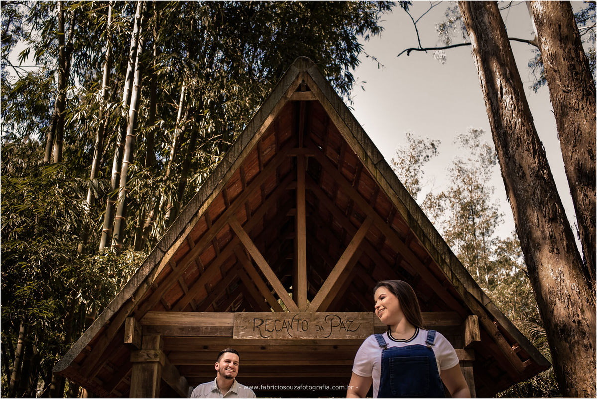 ensaio pré-casamento laura e lucas, novos cabrais, RS, parque witeck, pre-wedding, casal lindo, ensaio no campo, vou casar, fabricio souza, fotografo porto alegre, fotógrafo de casamentos, casal felize, noiva, noivos, historia de amor, dia perfeito, 