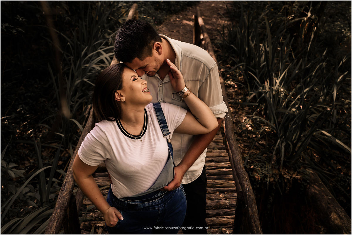 ensaio pré-casamento laura e lucas, novos cabrais, RS, parque witeck, pre-wedding, casal lindo, ensaio no campo, vou casar, fabricio souza, fotografo porto alegre, fotógrafo de casamentos, casal felize, noiva, noivos, historia de amor, dia perfeito, 