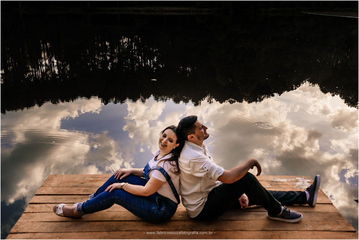 ensaio pré-casamento laura e lucas, novos cabrais, RS, parque witeck, pre-wedding, casal lindo, ensaio no campo, vou casar, fabricio souza, fotografo porto alegre, fotógrafo de casamentos, casal felize, noiva, noivos, historia de amor, dia perfeito, 