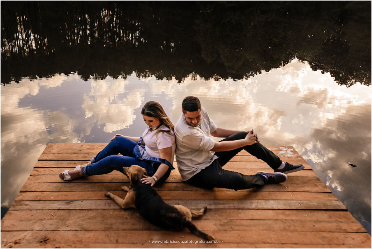 ensaio pré-casamento laura e lucas, novos cabrais, RS, parque witeck, pre-wedding, casal lindo, ensaio no campo, vou casar, fabricio souza, fotografo porto alegre, fotógrafo de casamentos, casal felize, noiva, noivos, historia de amor, dia perfeito, 