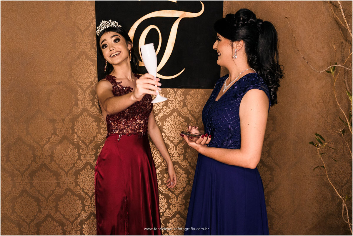 Making-of, 15 anos, alice, Studio Tatiane Abreu, make-up, minha festa de 15anos, princesa, dia feliz, debutante, debut, fabricio souza fotografia, fotografo Cachoeirinha, Gravataí, canoas, melhor fotógrafo da região, fotógrafo das princesas, inspiração