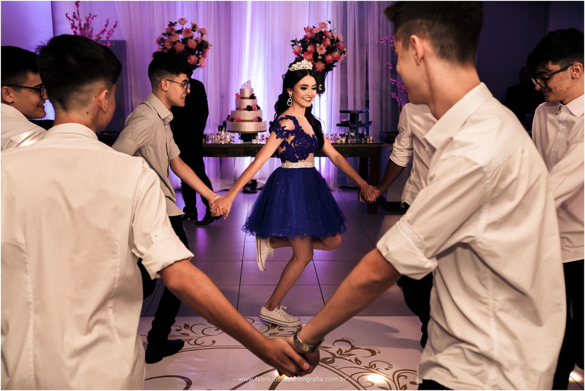 sindilojas gravatai, 15 anos, alice, minha festa de 15anos, princesa, dia feliz, debutante, debut, fabricio souza fotografia, fotografo Cachoeirinha, Gravataí, canoas, melhor fotógrafo da região, fotógrafo das princesas, inspiração, balada, baladinha