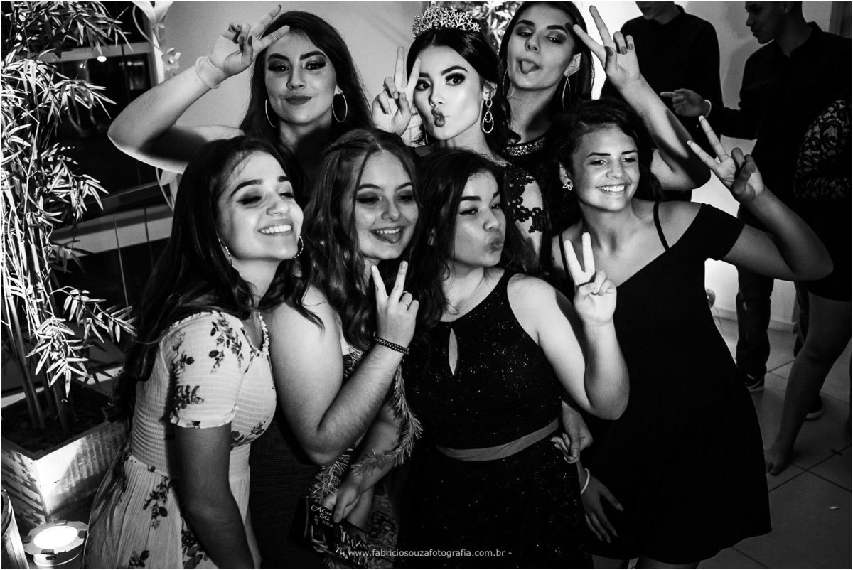 sindilojas gravatai, 15 anos, alice, minha festa de 15anos, princesa, dia feliz, debutante, debut, fabricio souza fotografia, fotografo Cachoeirinha, Gravataí, canoas, melhor fotógrafo da região, fotógrafo das princesas, inspiração, balada, baladinha