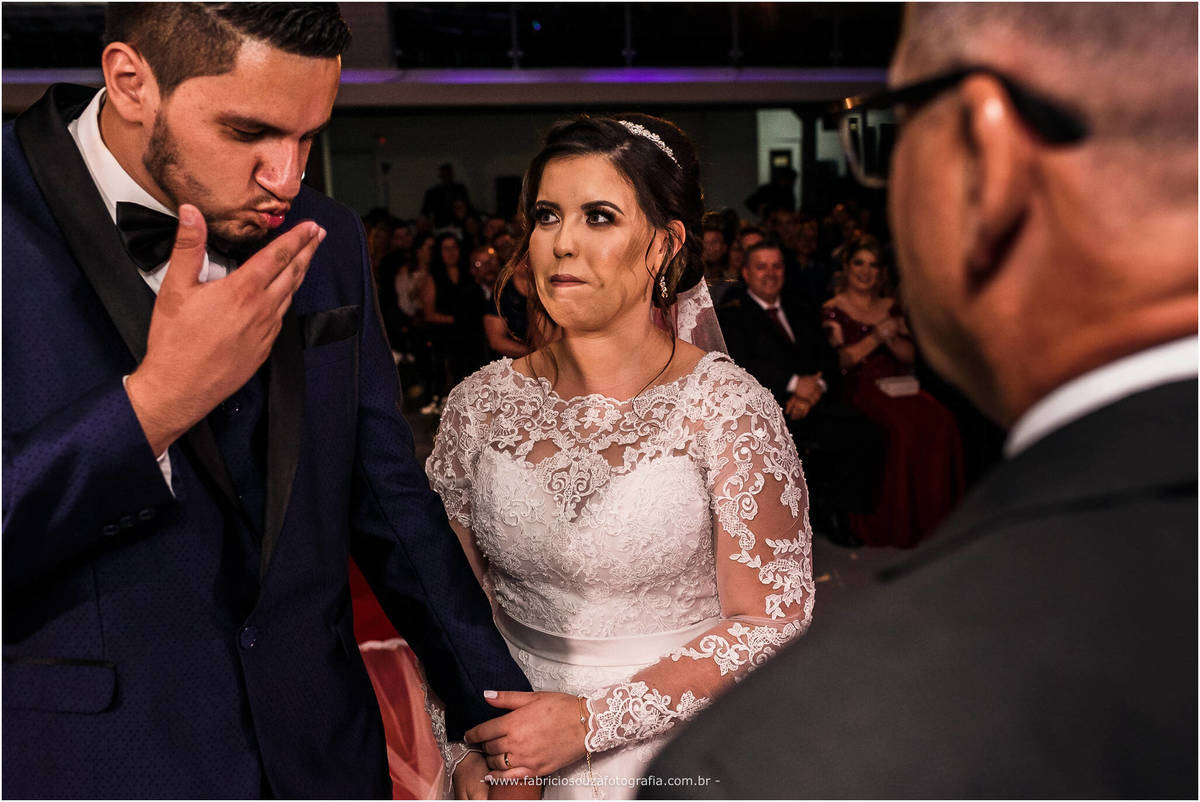 cerimonia de casamento, fabricio souza fotografia, fotografo de casamentos, pai da noiva, inspiração de casamento, igreja luterana da renovação, cerimonia linda de casamento da laura e do lucas com muita emoção, e amigos presentes