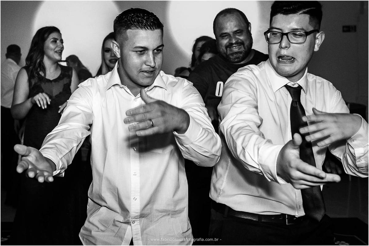 festa de casamento, ensaio dos noivos pós cerimonia, fabricio souza fotografia, fotografo de casamento, porto alegre, rio grande do sul, brasil, melhor fotografo inspiração, vou casar, noivas rio grande do sul, festas de casamento, bala de casamento, 