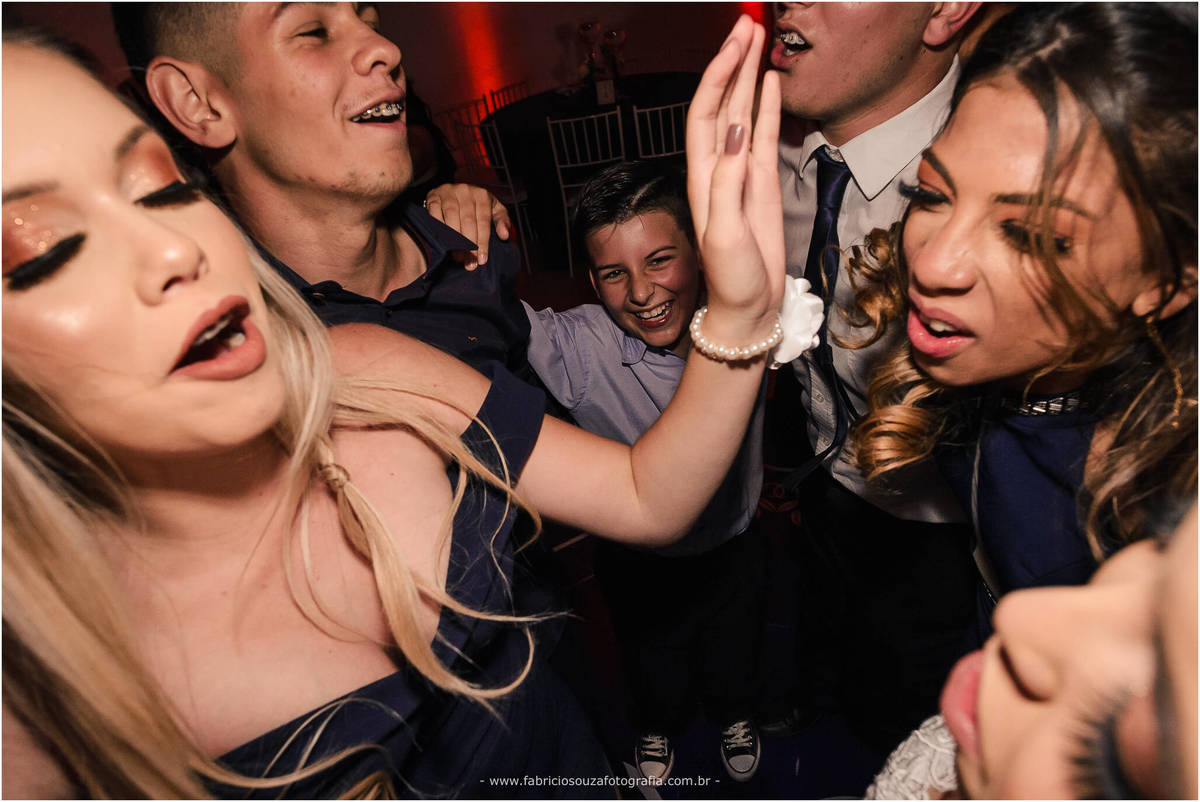 festa de casamento, ensaio dos noivos pós cerimonia, fabricio souza fotografia, fotografo de casamento, porto alegre, rio grande do sul, brasil, melhor fotografo inspiração, vou casar, noivas rio grande do sul, festas de casamento, bala de casamento, 
