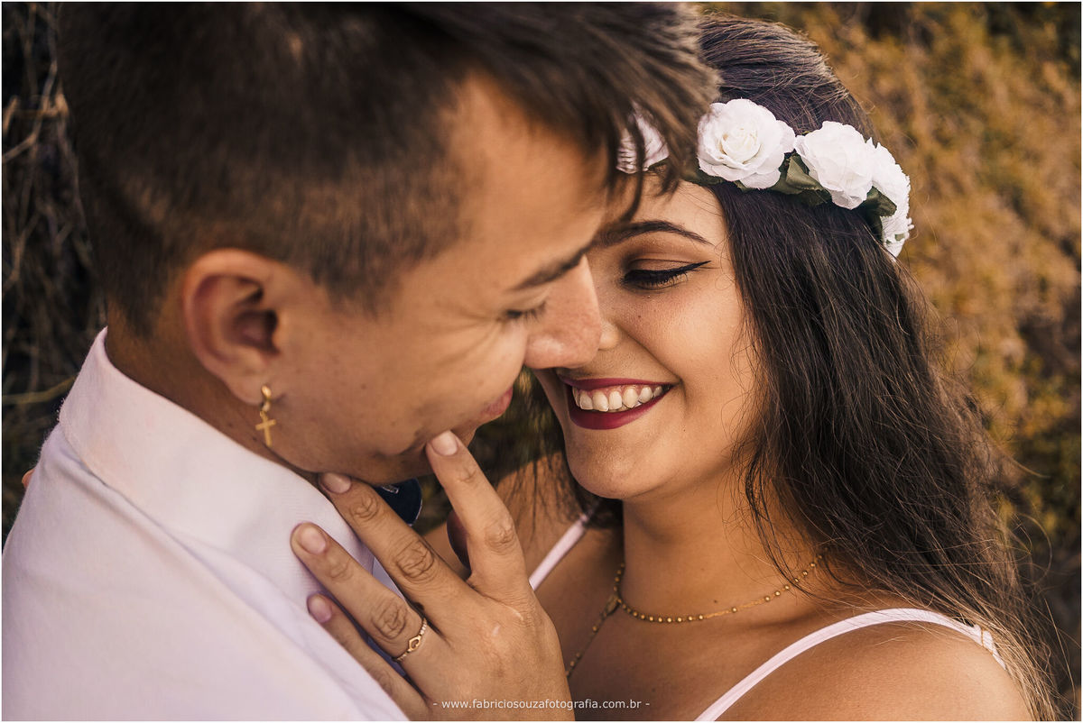 ensaio casal, nascer do sol na praia, parque da guarita, Torres RS, ensaio de pré-casamento na praia, casal feliz na praia, casal com pet na praia, momento feliz na praia, ensaio pre wedding na praia,  Fotógrafo de Casamentos Porto Alegre 