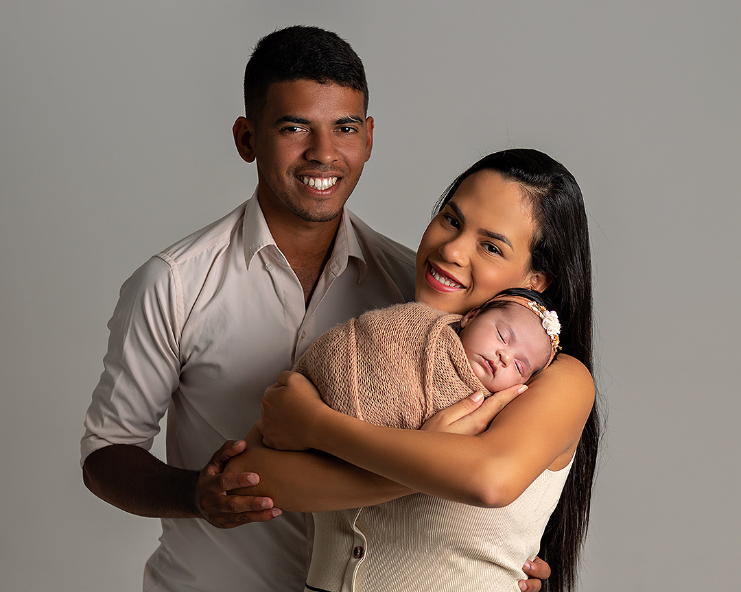 Ensaio de bebê Com Pais Em Natal RN Amoradia Foto Estúdio