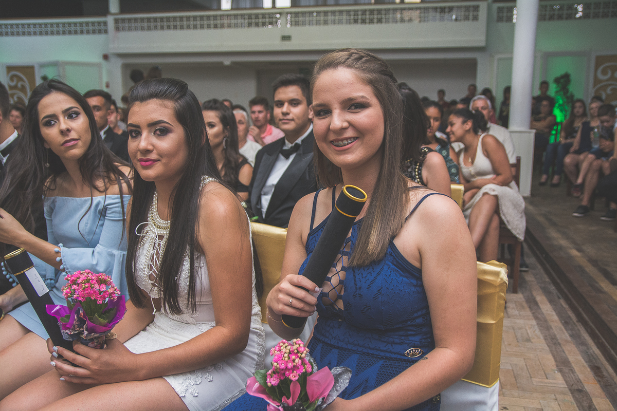 Formanda com diploma