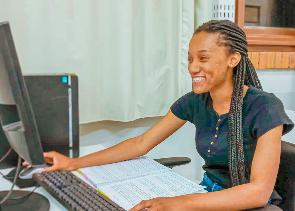 Francieli, Administração