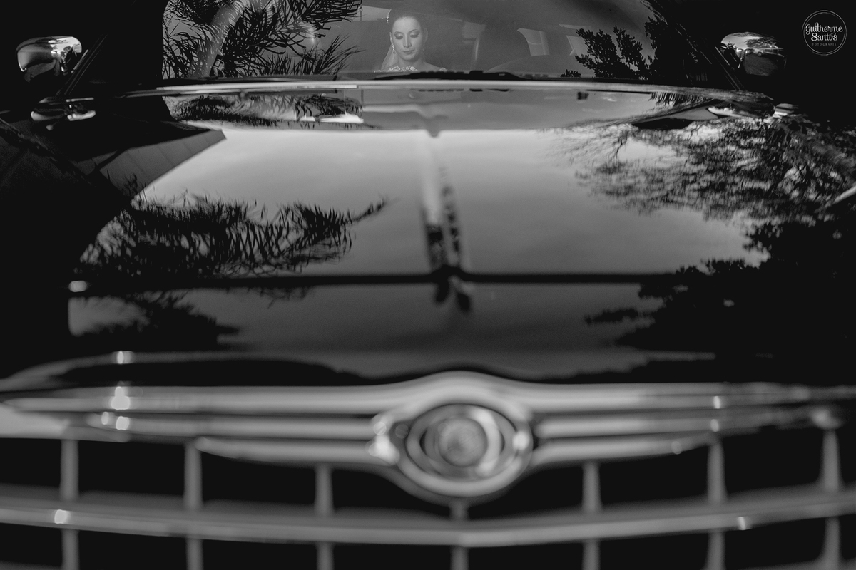 Fotografia de casamento realizada na cidade de jaú-sp com o fotógrafo Guilherme Santos, cerimônia e recepção com pessoas felizes e momentos especiais.
