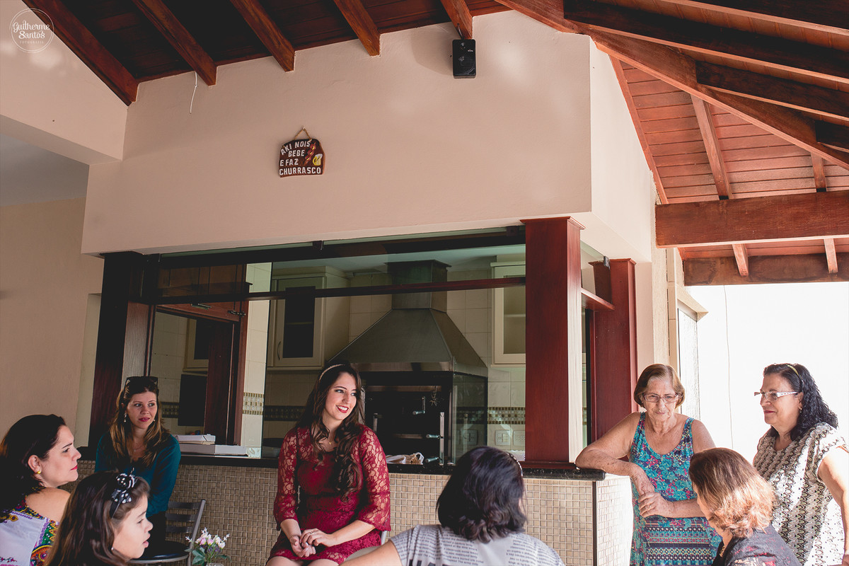 Fotografia de casamento realizada na cidade de jaú-sp com o fotógrafo Guilherme Santos, cerimônia e recepção com pessoas felizes e momentos especiais.