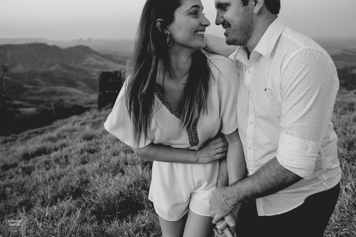 Ensaio pré casamento que rolou na cidade de Botucatu - SP, fotografamos um casal nas paisagens do gigante adormecido próximo da cidade de Pardinho.