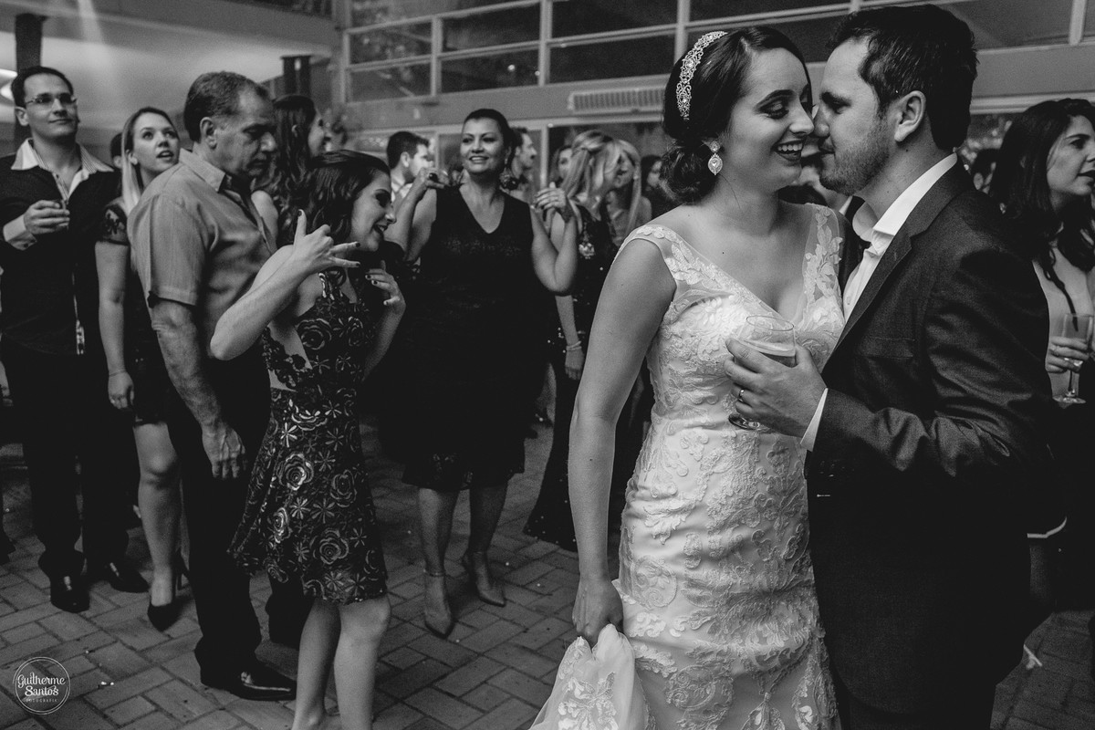 Fotografia de casamento realizada na cidade de jaú-sp, fotógrafo Guilherme Santos, cerimônia Igreja Matriz Nossa Senhora do Patrocínio, recepção Grevillea Eventos, pessoas felizes e momentos especiais