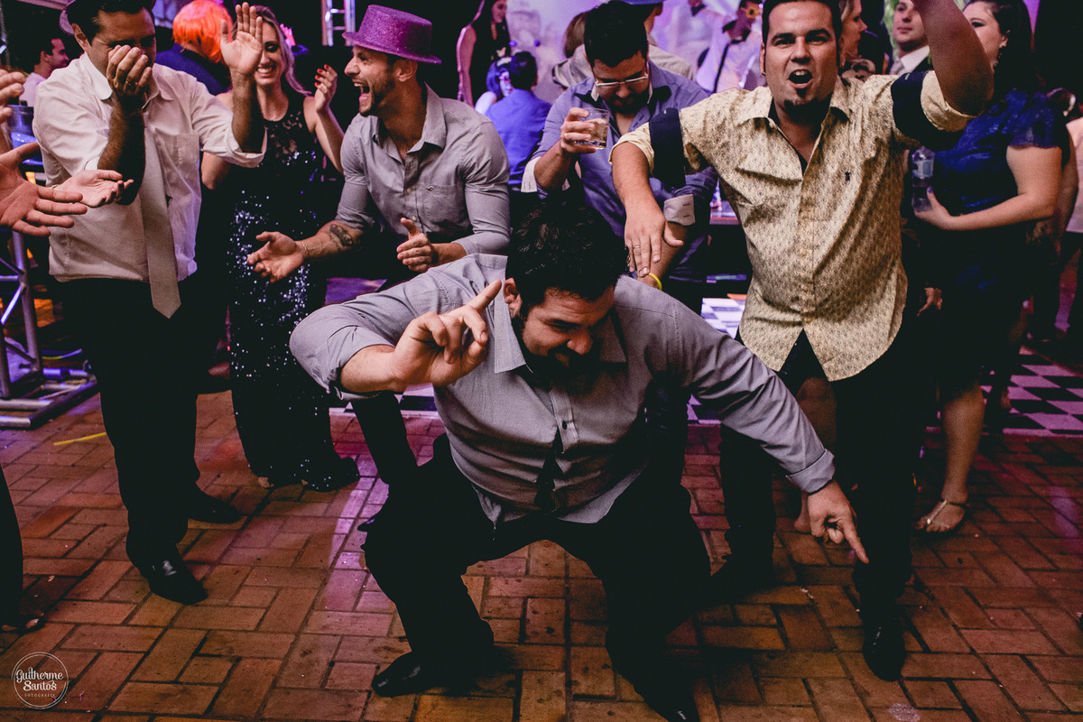 Fotografia de casamento realizada na cidade de jaú-sp, fotógrafo Guilherme Santos, cerimônia Igreja Matriz Nossa Senhora do Patrocínio, recepção Grevillea Eventos, pessoas felizes e momentos especiais