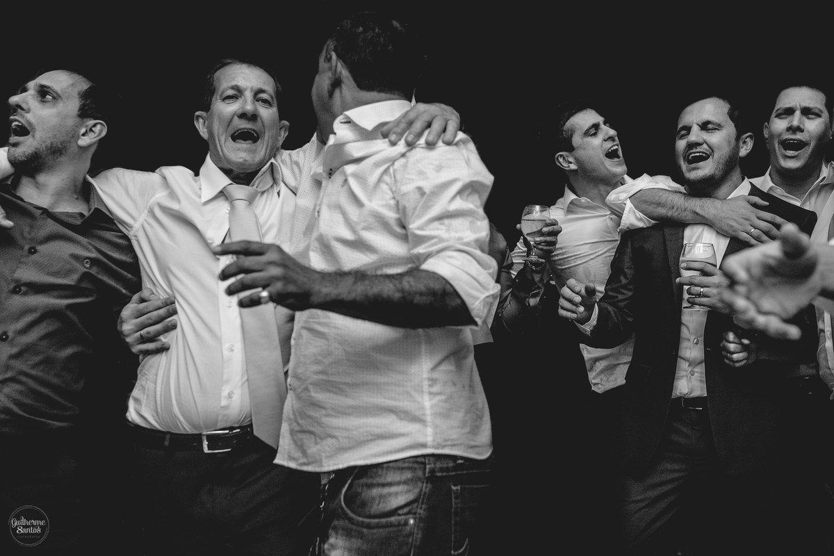 Fotografia de casamento realizada na cidade de jaú-sp, fotógrafo Guilherme Santos, cerimônia Igreja Matriz Nossa Senhora do Patrocínio, recepção Grevillea Eventos, pessoas felizes e momentos especiais